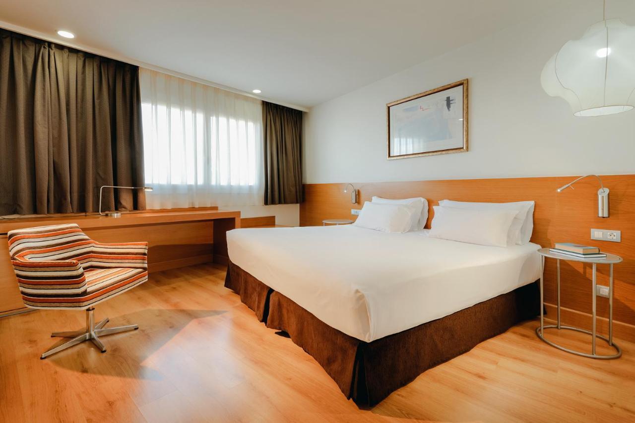 Hesperia Cordoba Hotel Bagian luar foto