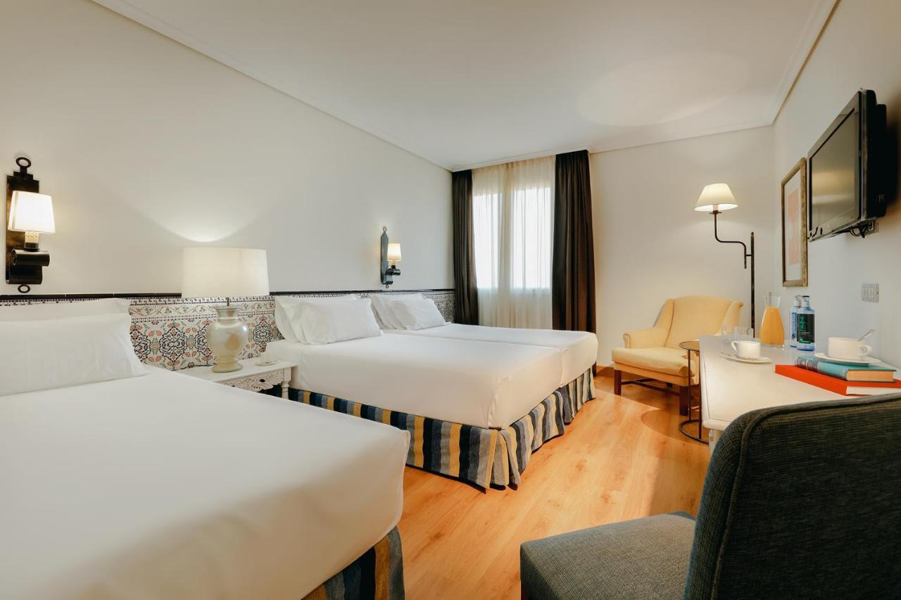 Hesperia Cordoba Hotel Bagian luar foto
