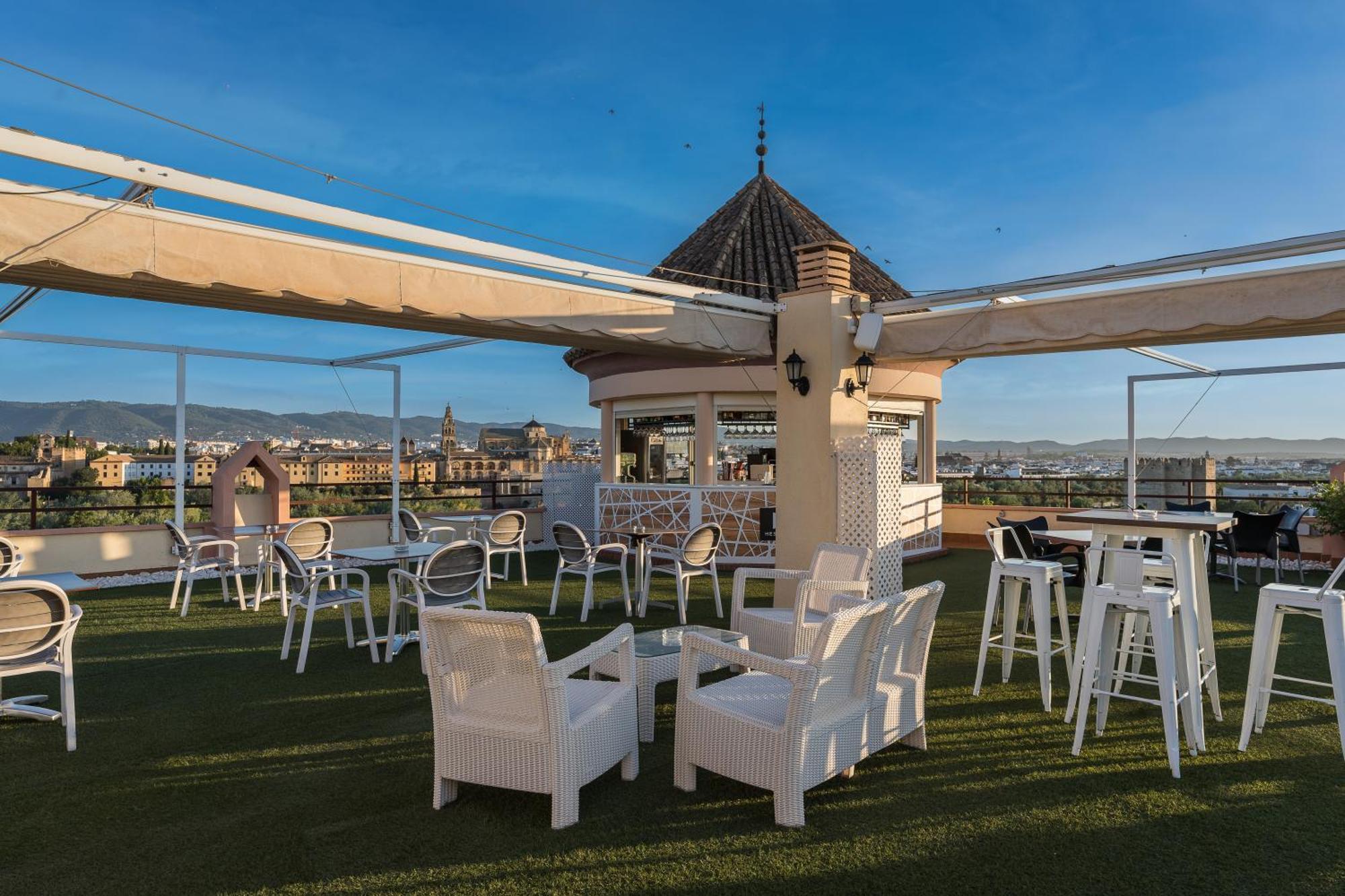 Hesperia Cordoba Hotel Bagian luar foto