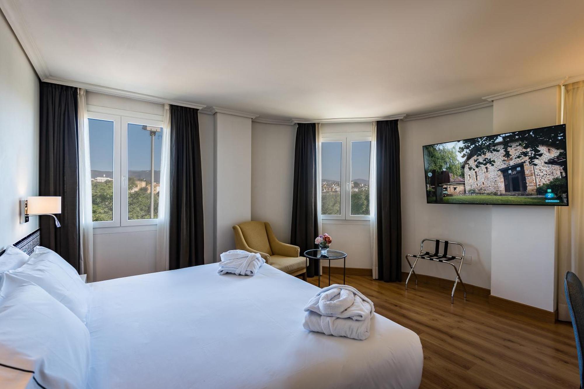 Hesperia Cordoba Hotel Bagian luar foto